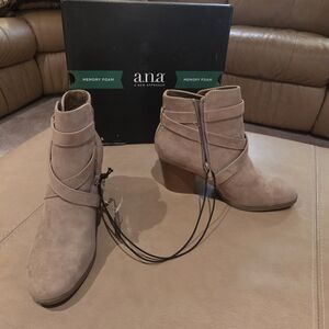 a.n.a Women's Suede Tan Ankle Booties